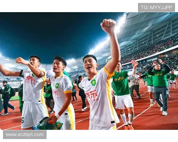 21371名球迷齐聚工体见证国安与大埔精彩对决热情高涨气氛火爆