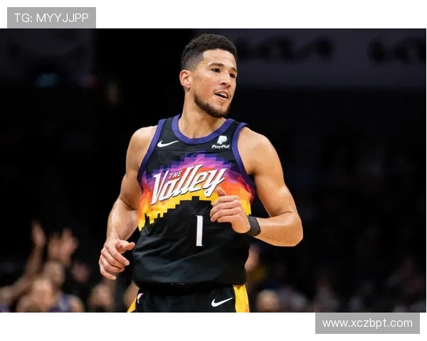 布克主导太阳新篇章KD从收敛到放开重塑球队风格